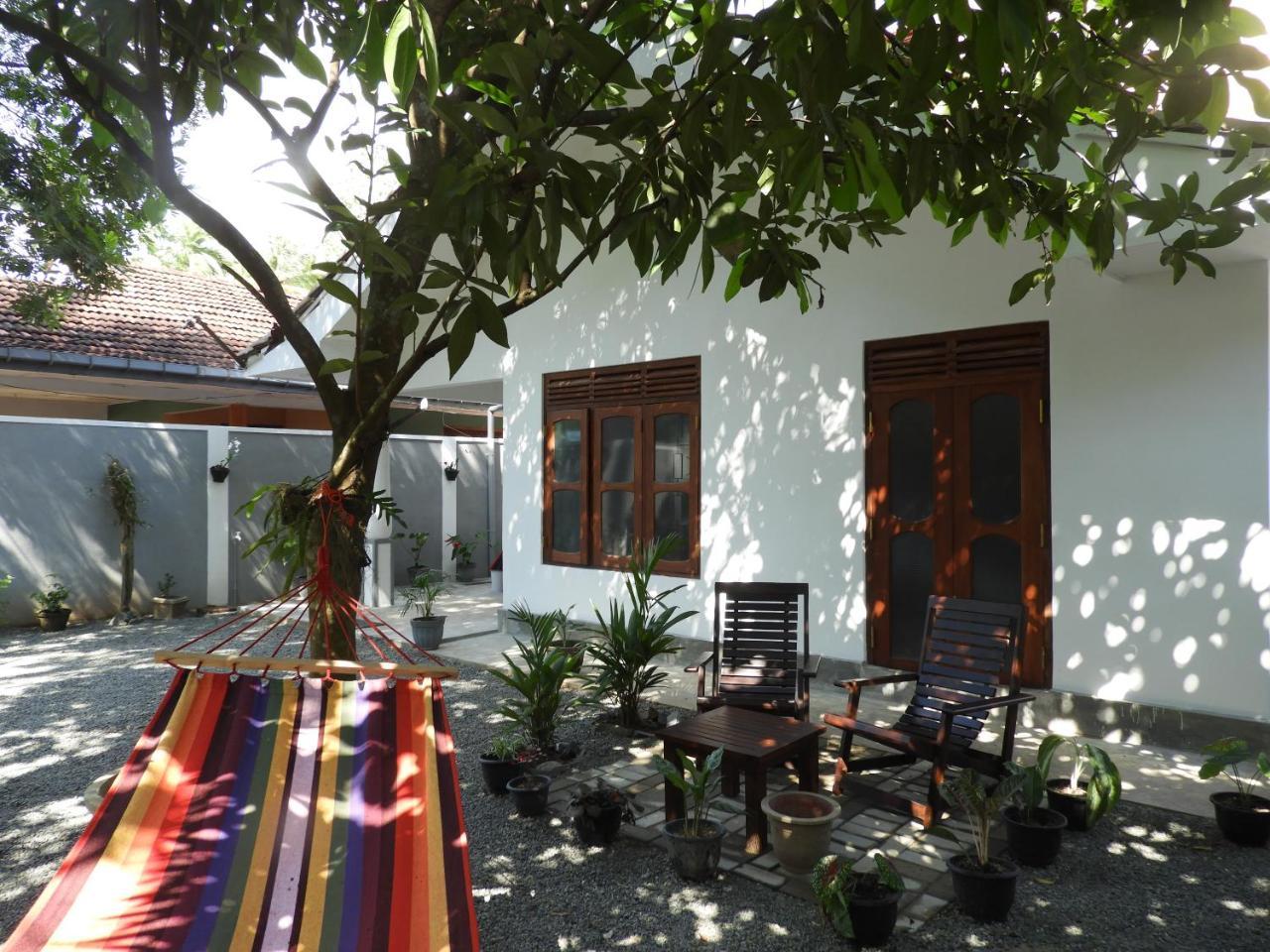 Me Yoga Villa Kumbalgama Exterior photo